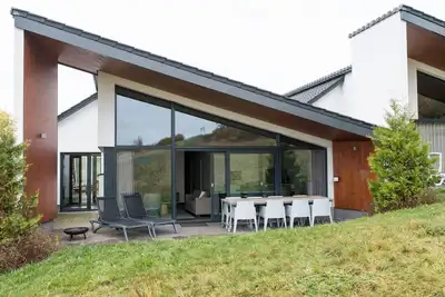 Image de Villa 'Neuastenberg Alexander 4' avec vue sur les montagnes, terrasse partagée et Wi-Fi