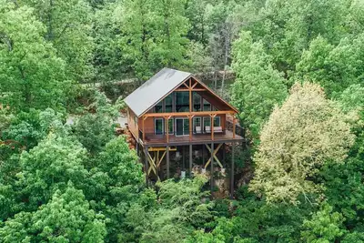 Image de The Morning Glory Cabin - Tree-top Getaway