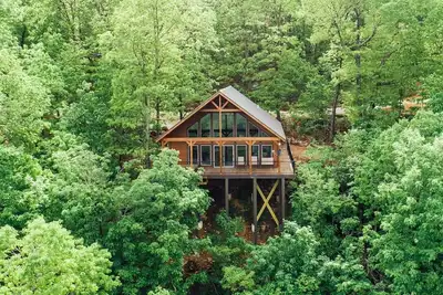 Image de The Wildwood Cabin - Tree-top Getaway