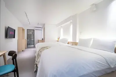 Image de Charming studio for 4 guests with WiFi and Ac in lovely Hồ Chí Minh