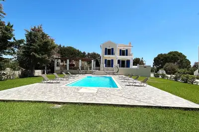 Image de Eglina Celeste Villa, Villa