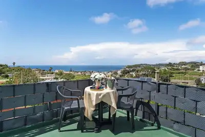Image de Appartement \"Casa Verde Inn\" avec vue sur la mer, terrasse privée et Wi-Fi