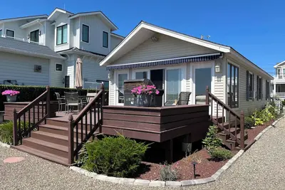 Image de Beautiful Bayfront Home near the Best of Avalon!