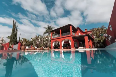 Image de Maison Rouge, Red-House Tenerife Sur