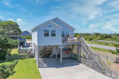 Image de Summer Savings - Oceanside Dog Friendly Home in Waves with Private Pool, Hot Tub