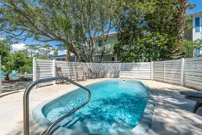Image de Private Pool! Pet Friendly! Crystal Beach 4/2. 5 Sleeps 12!