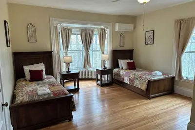 Image de 4 Bedroom Cottage at the 500 acre Poland Spring Resort with lots of onsite activities!