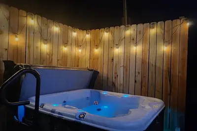 Image de Cedar Creek Hideaway Rv (Hot Tub)