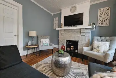 Image de Charming 3-bedroom house with Ac, WiFi in terrific Atlanta, Edgewood community