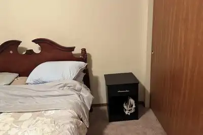 Image de “Cozy retreat just 5 miles from Paine Field & Boeing, offering modern comfort! ”