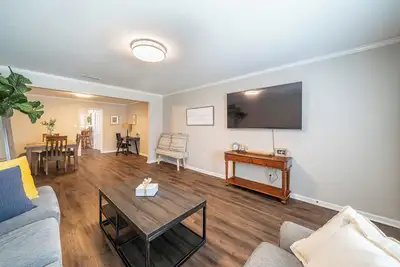 Image de Westbury Mews-Cozy Townhome-3beds- 2full baths-sleeps6