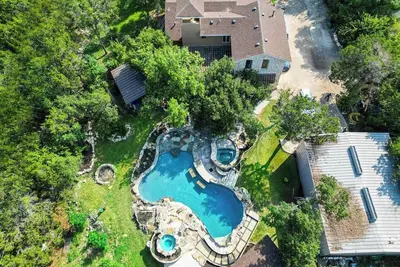 Image de Austin | Lake Travis | 4\/3. 5 Pool Oasis & Tub