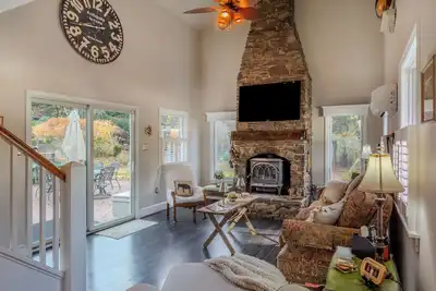 Image de Marymont Cottage in awesome Annapolis walking distance to local pub!