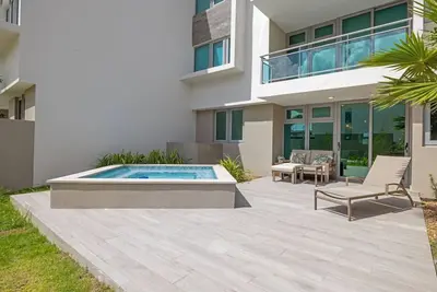 Image de Near beach with private hot tub