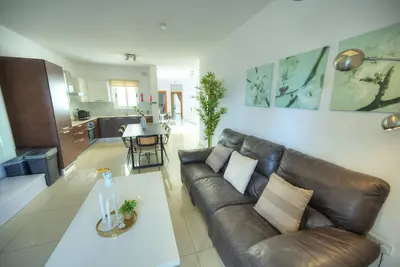 Image de Bright & spacious 3 bedroom, shared garden Jell1-1