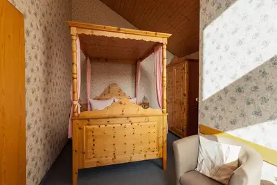 Economy single room with bathtub/Wc and balcony