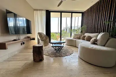 Image de Eco-luxury condo, in the heart of Cancun w/roof top