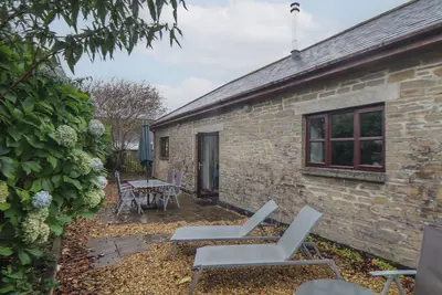 Owl Cottage, pet friendly, with open fire in Pelynt