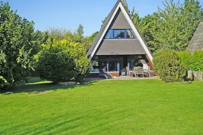 Image de Tent roof house near the beach with a large plot - Tent roof house for 4 people