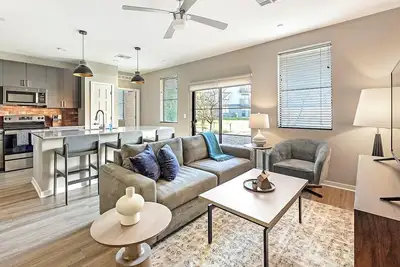Image de Landing | Beautiful 2bd, Clubhouse, Game Room