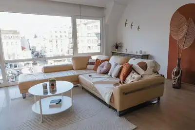 Image de Appartement cosy situé à 300m de la mer et offrant une vue unique sur la ville