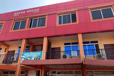 Image de Charming 2-bedroom apartment with WiFi and Ac in brilliant Sekondi-Takoradi.