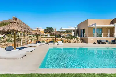 Image de My Rental Homes - Villa Cornino, private pool and Spa