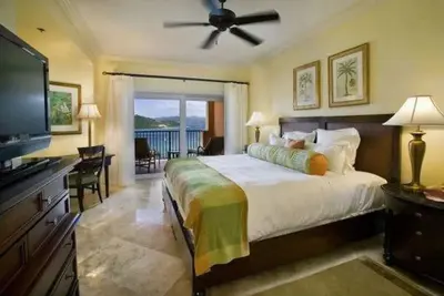 Image de Ritz-Carlton Luxury Beachfront Condo, Great Bay, St Thomas\n