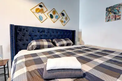 Image de #2 - Loft - Plaza St-hubert - Center Montreal