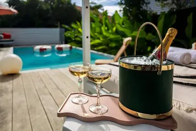 Image de Luxury Residence Heated  Magnesium Pool+Parking