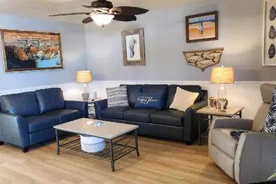 Image de Bayside Retreat on Palma Sola Bay. . Dock \nout your front door. 2 miles to beach.