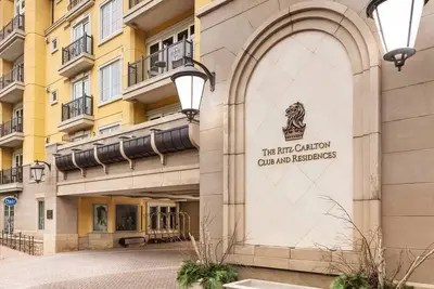 Image de Chic 2-bedroom Resident suites at The Ritz-Carlton Club, Vail