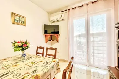 Image de Appartement Marino by Interhome