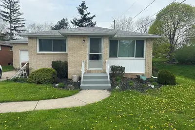 Image de Charming 3-bedroom house in Buffalo with WiFi and Ac