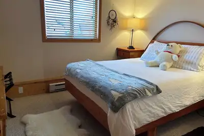 Image de Spacious One Bedroom Unit At Apex Mountain With Awesome View. Pet Friendly.