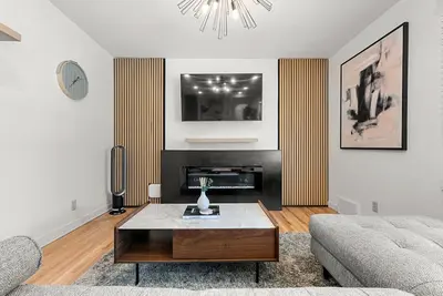 Image de 3bd Luxury Home:Steps to Calgary Dt, River&Hospital