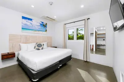 Image de 2br/2ba 4mins to Beach at Lux Villa 9 by Bocobay