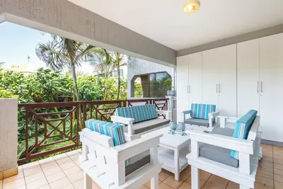 Image de La Pirogue, Spacious 3 Bed | Willards Beach | Pool