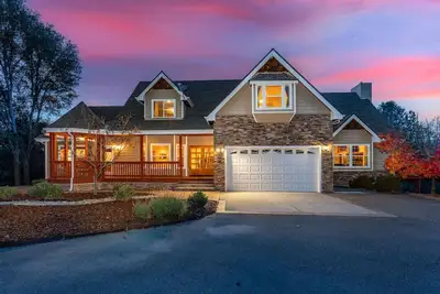 Image de Luxury Lodge - Hot Tub - Bbq - Sleeps 18