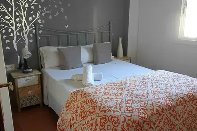 Image de 3 bedroom house with air conditioning 5 minutes from Santa Justa