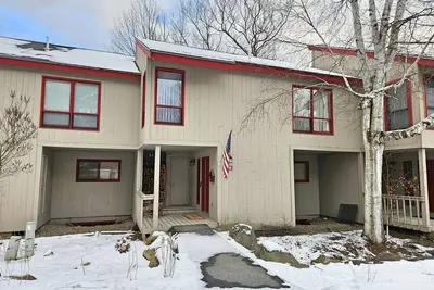 Image de Comfy, fireplace, ski shuttle, pool  & hot tub, tennis. L8006 by Lrs