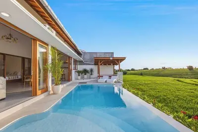 Image de Villa Swantika: Infinity Pool, view, Canggu