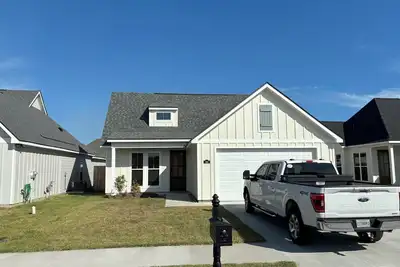 Image de Charming New Construction 3-bedroom house available 3-6 months