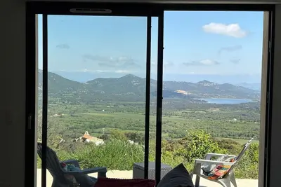 Image de Logement 20 min plage - vue mer