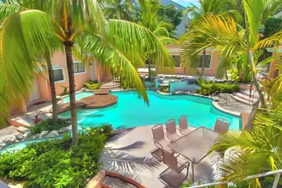 Image de Charming 2-bedroom condo in lovely Nassau with WiFi, Ac