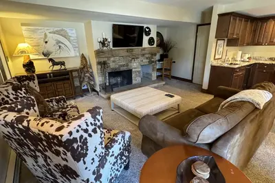 Image de New! Beautiful Renovated 3br in Keystone