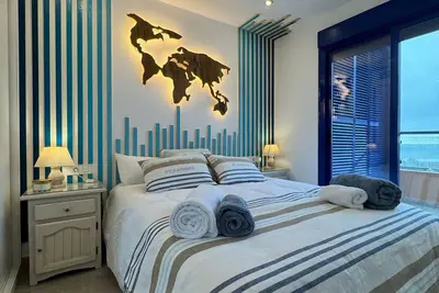 Image de Precioso apartamento con piscina climatizada