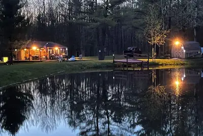 Image de Hb Rustic Retreat - Wgi - Book now for Race Weekend. A fun place for all ages.