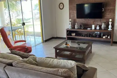 Image de Spacious 4-bedroom house with Ac and WiFi in tranquil Abrantes