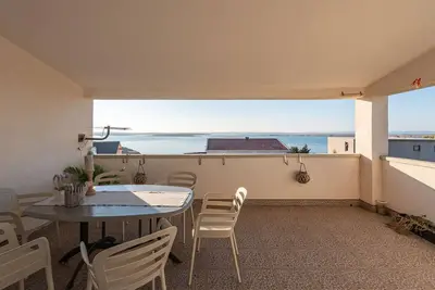 Image de Superbe appartement de 2 chambres à.